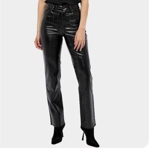 Shiny faux leather black pants